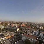 Superb With Incredible View At The Location Apartmán *