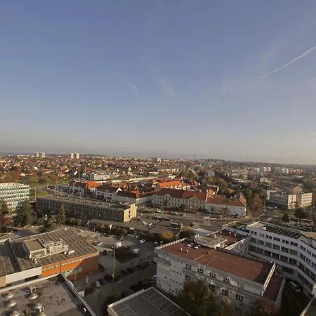 Superb With Incredible View At The Location Apartment *