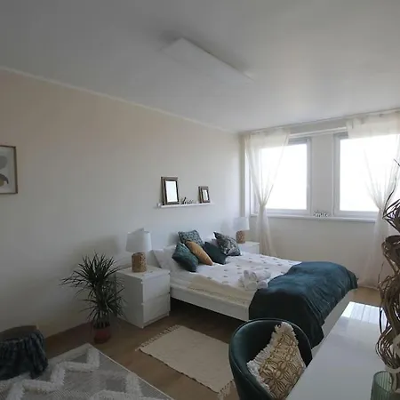 דירה Superb With Incredible View At The Location *