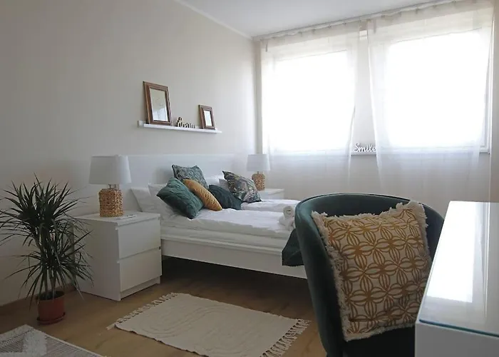 Superb With Incredible View At The Location דירה Veszprém